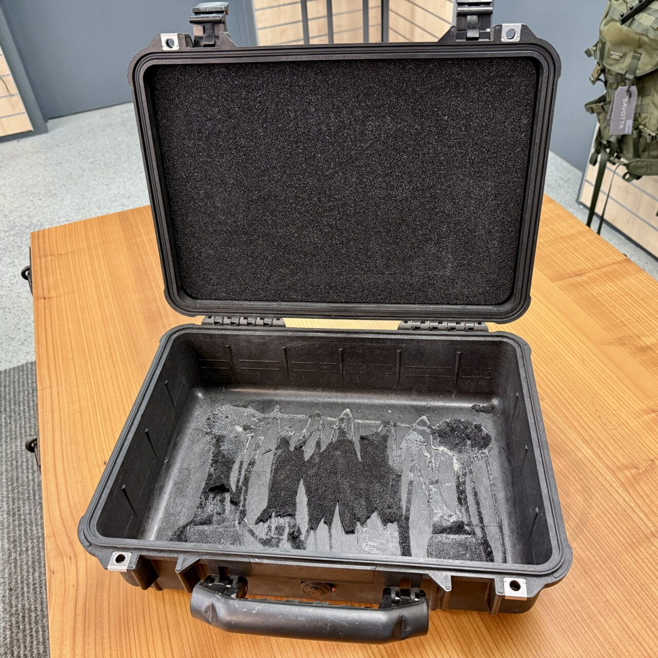Transportkoffer PELI Pelicase 1500 Protector, 47.1x35.7x17.5cm - Surplus